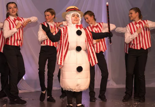 Student performers during Gawler River production of "Frozen JR"