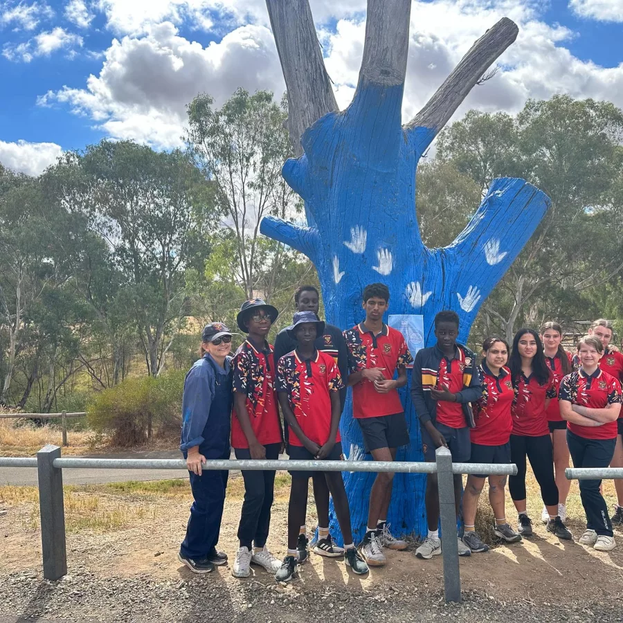 Private school Adelaide Blakeview Students Give Gawler a Blue Tree 03